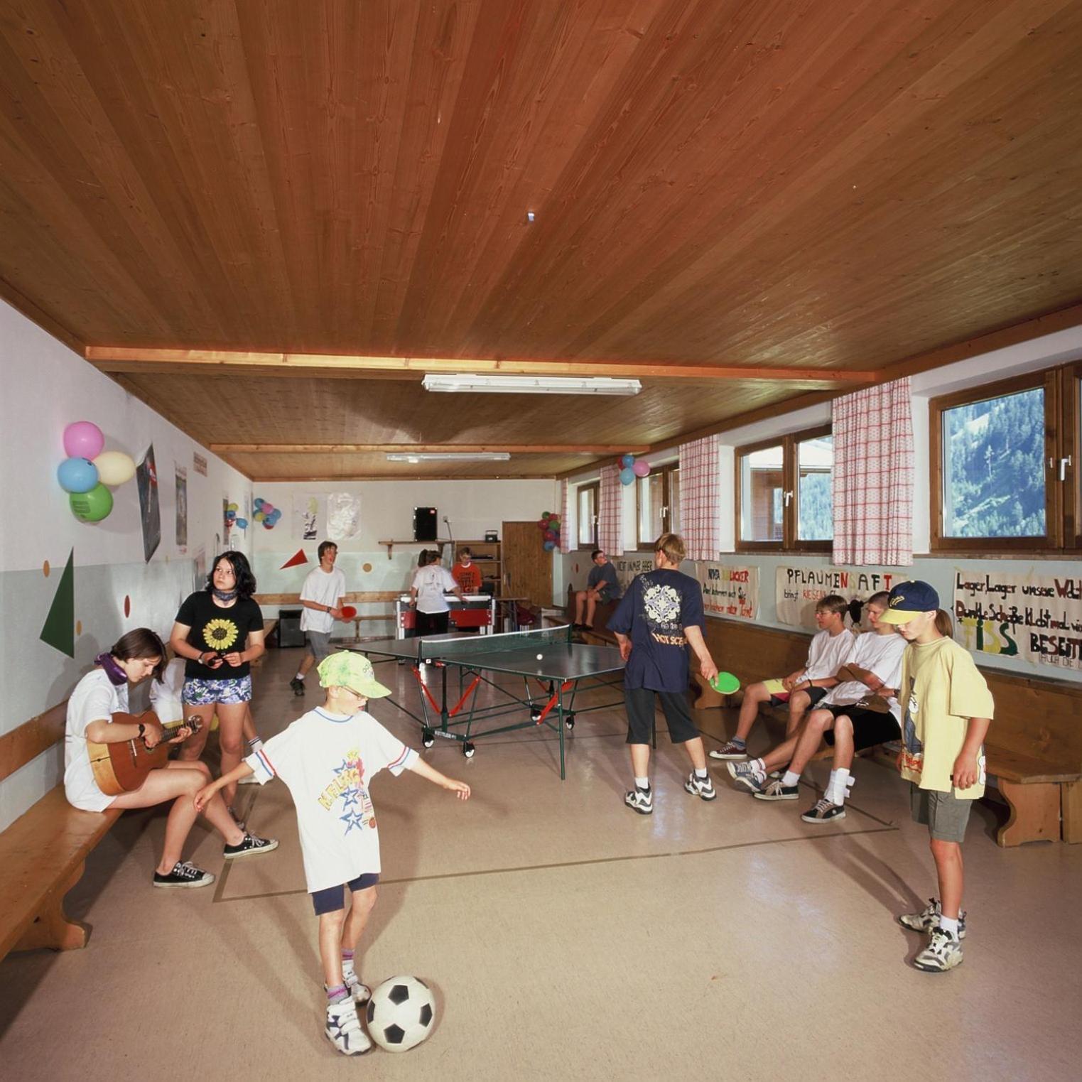 Hostel In / Out -